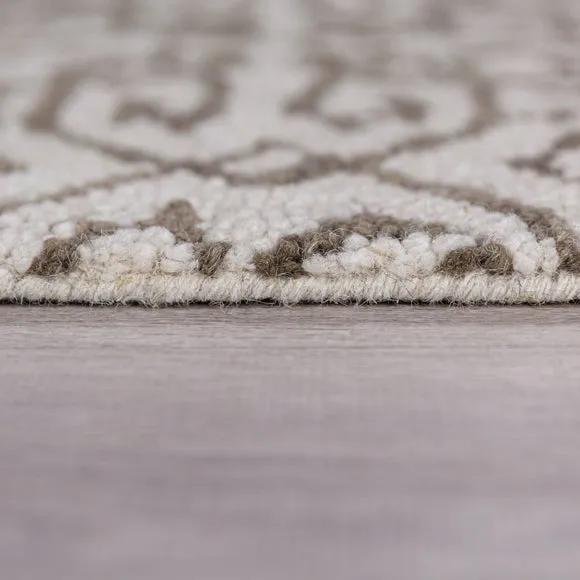 Kaia Traditional Wool Rug 4