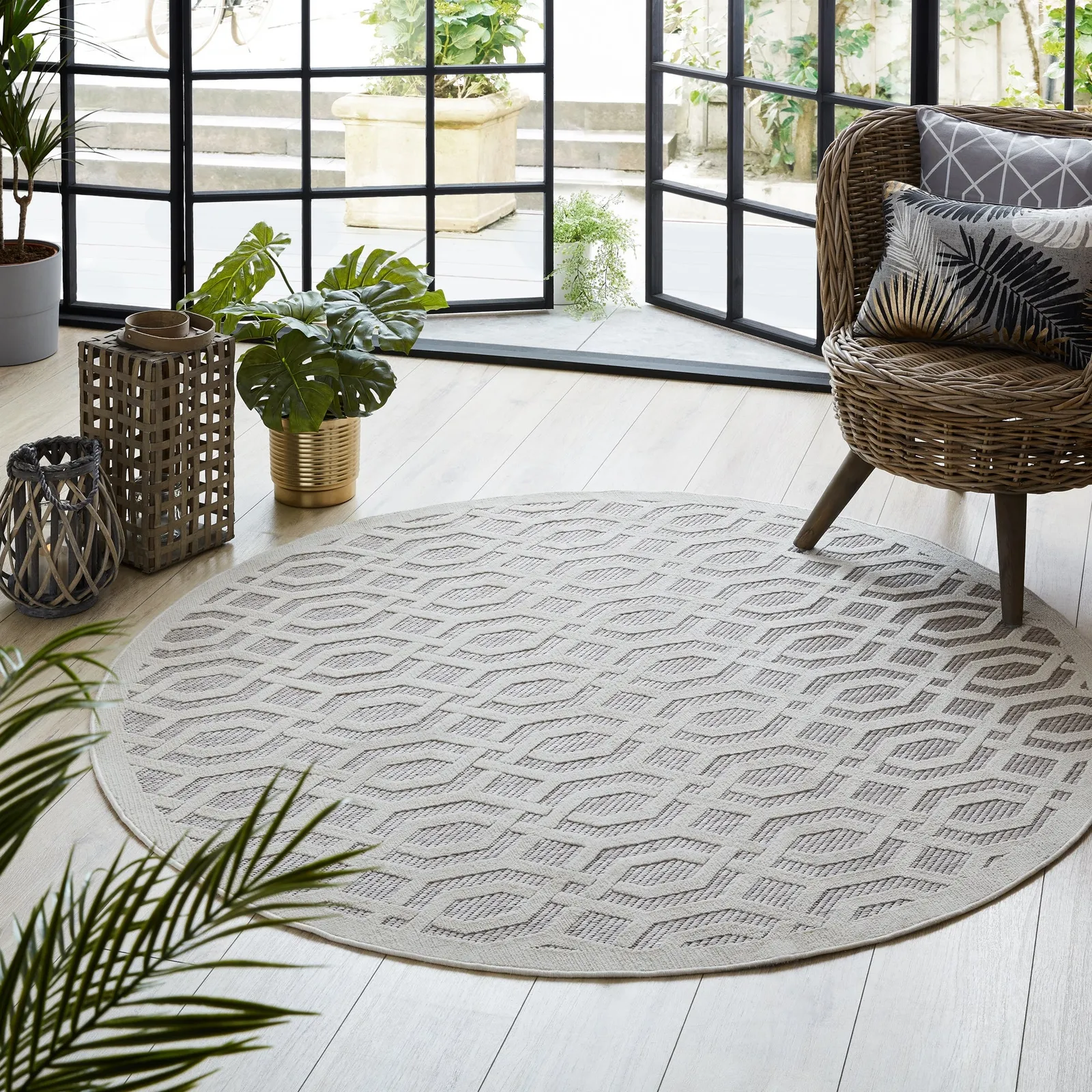 Mondo Natural Circle Geometric Indoor Outdoor Rug Brown and White