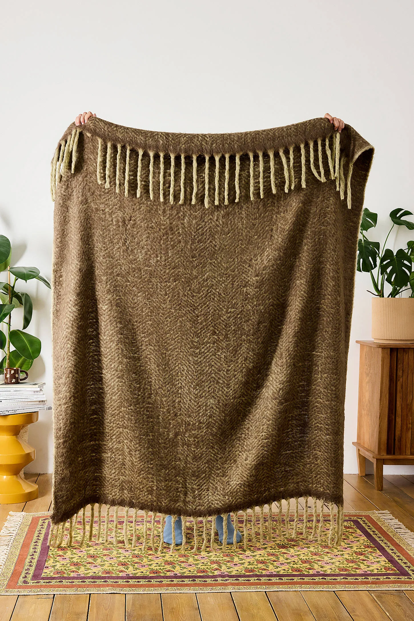 Mocha Cosy Throw - Brown