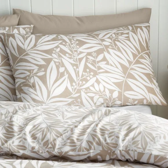 Catherine Lansfield Sorrel Leaves Reversible Duvet Cover & Pillowcase Set 2