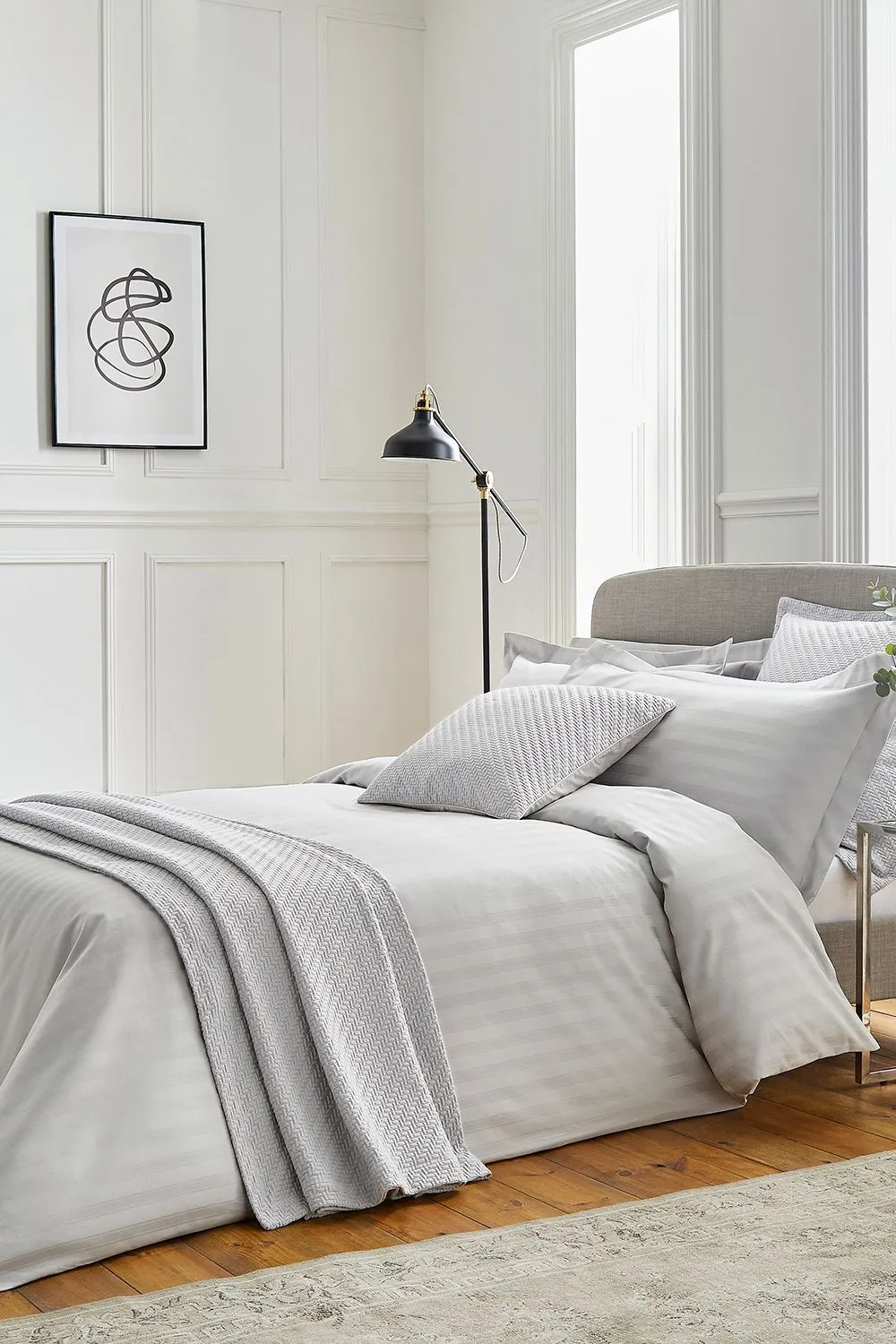 1951 'Adan' Cotton Sateen Duvet Cover in Silver