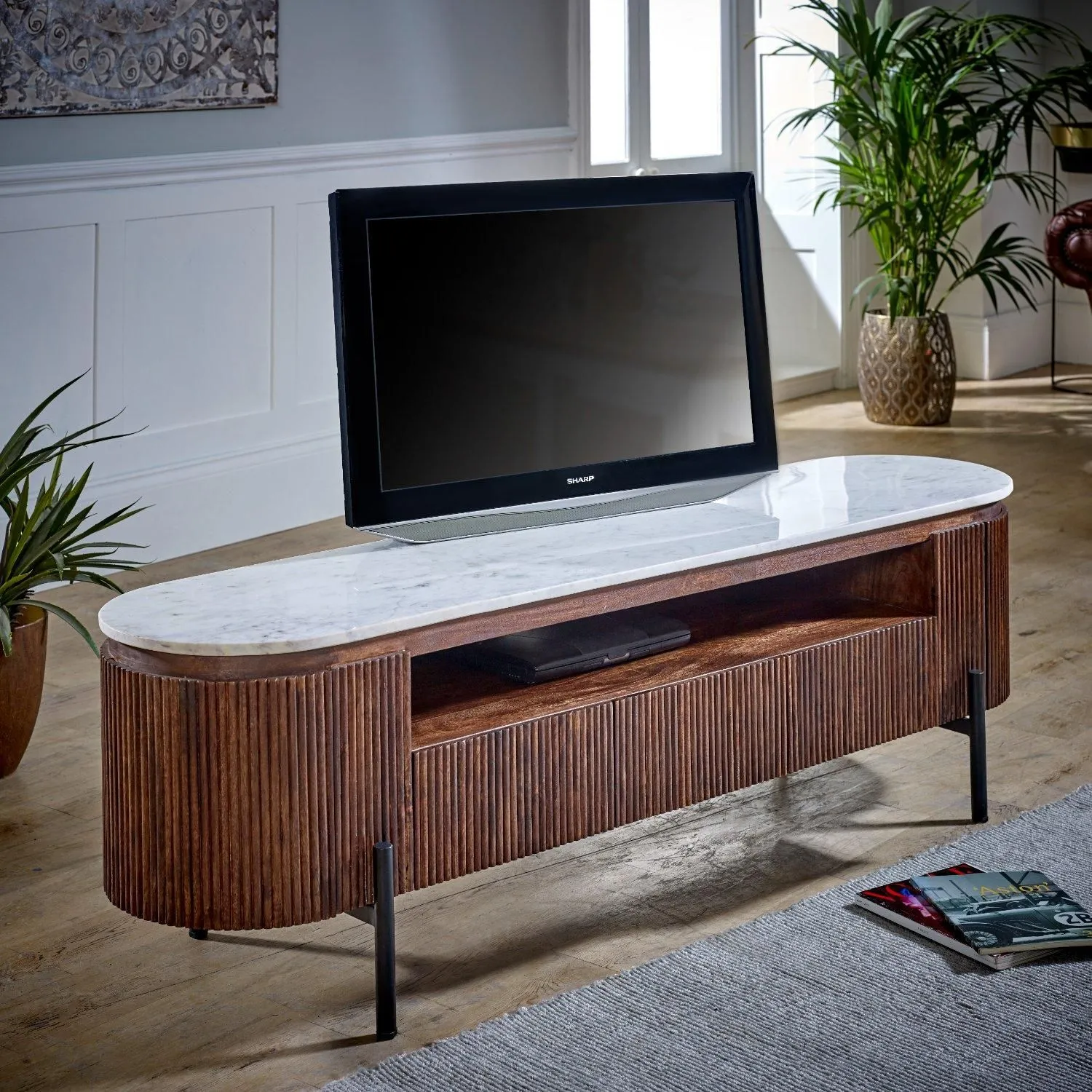 IH Design Tilden Mango Wood Large Tv Stand With Marble Top & Metal Legs in White