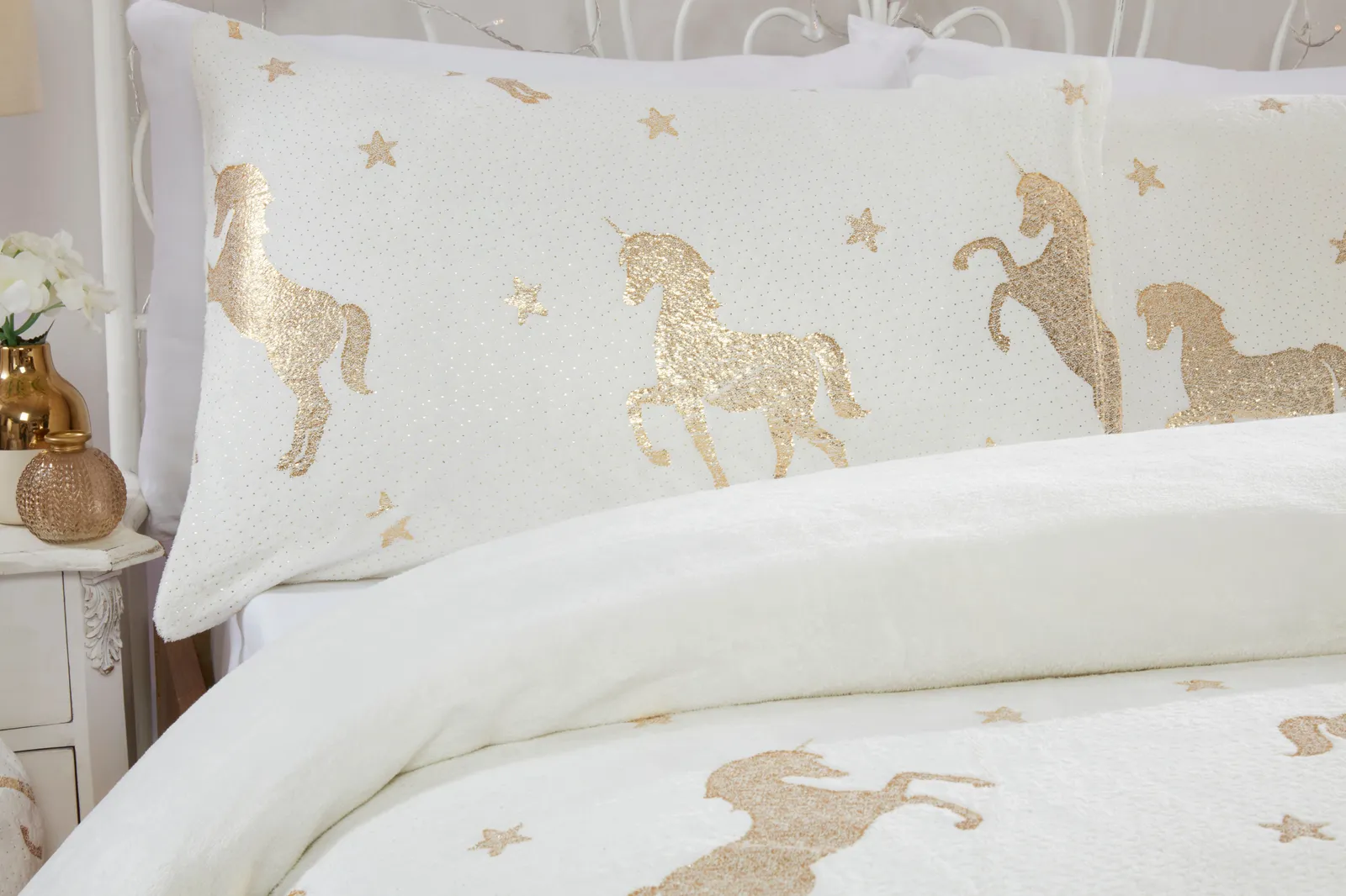 Smart Living Luxury Fleece Unicorn Foil Duvet Cover with Pillowcase in Ivory 2