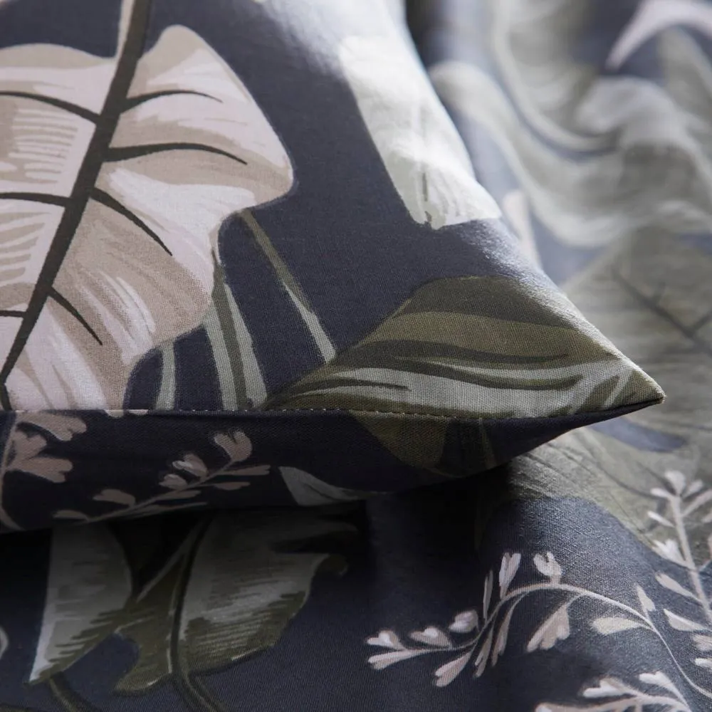 Portfolio Home Olive Botanicals Floral Duvet Cover Set With Pillow Case in Green 2