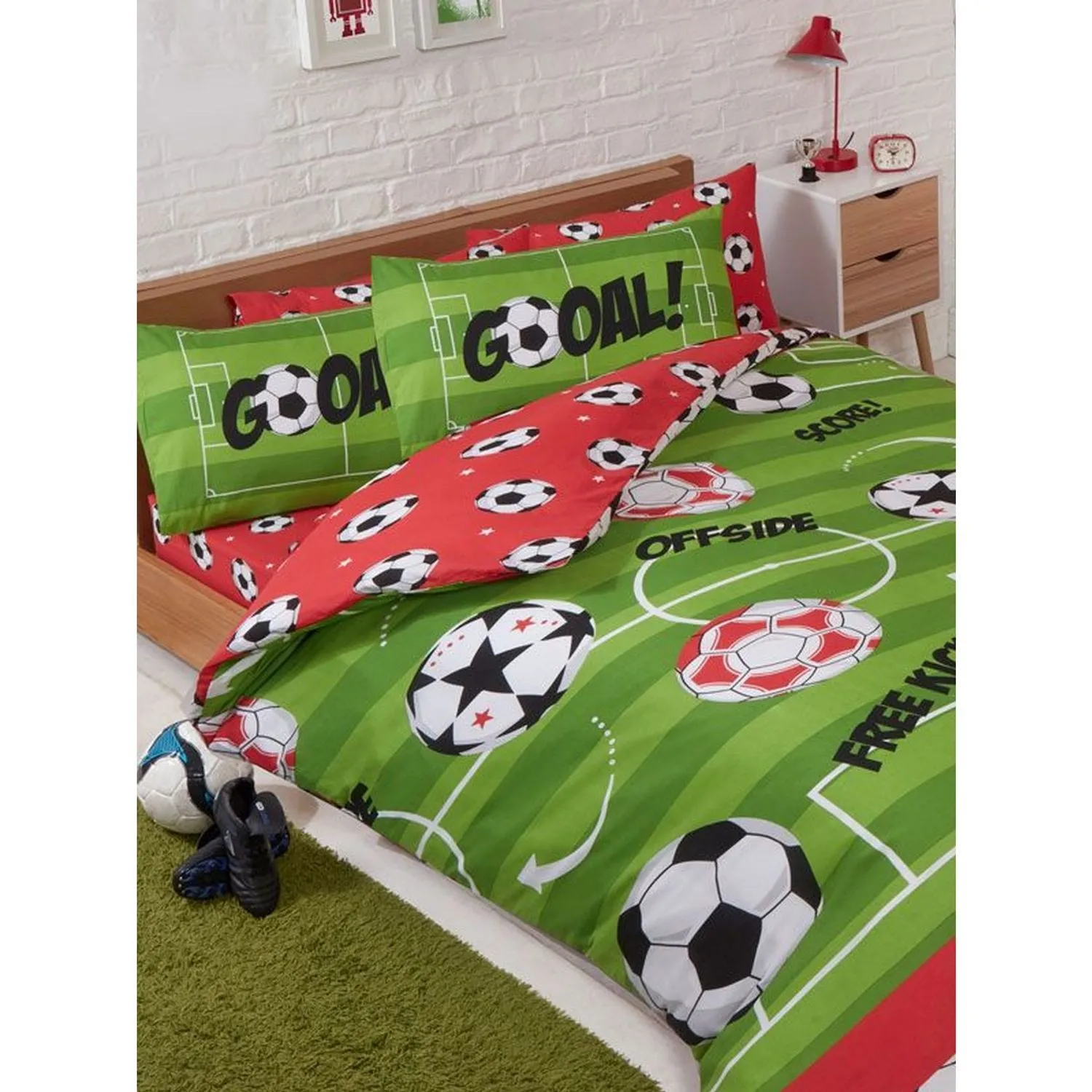Bedding & Beyond Football Duvet Cover Set in Red