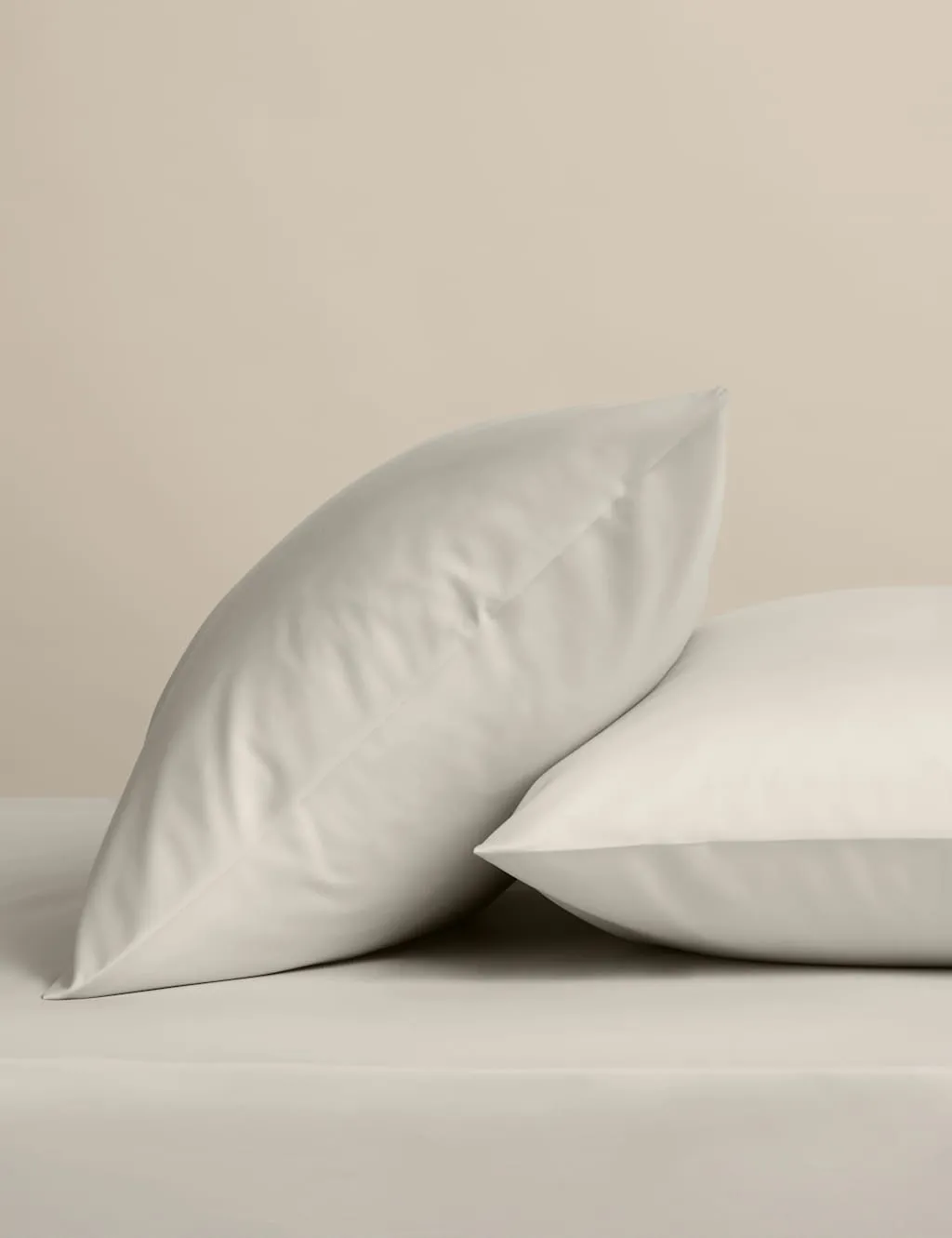 M&S Egyptian Cotton 400 Thread Count Crisp Pillowcases Linen