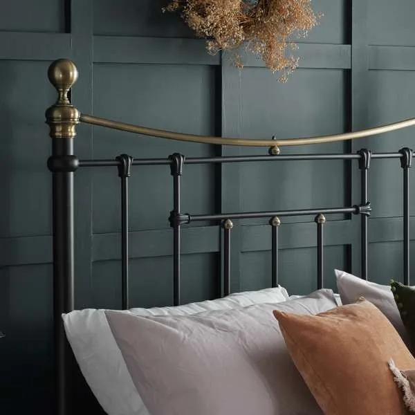 Birlea Bronte Bed in Black 2