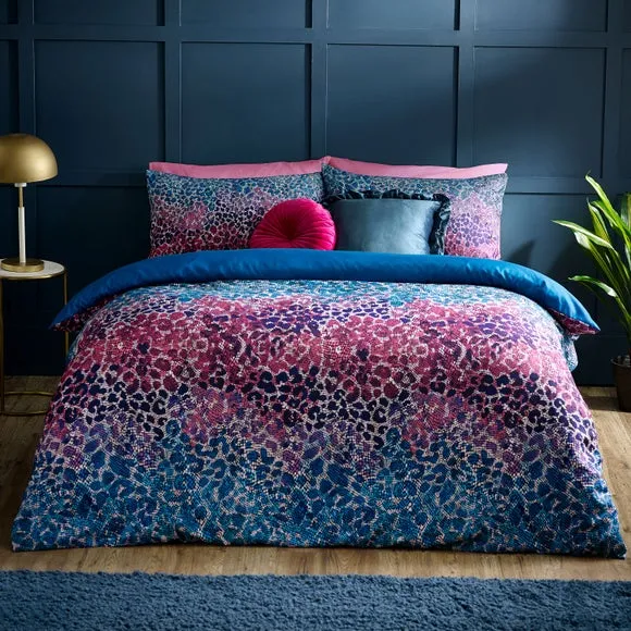 Catherine Lansfield Satin Animal Print Duvet Cover & Pillowcase Set 1