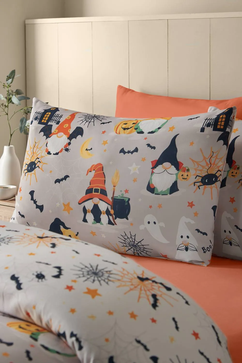 Catherine Lansfield Halloween Gonks So Soft Reversible Duvet Cover Set in Natural 3