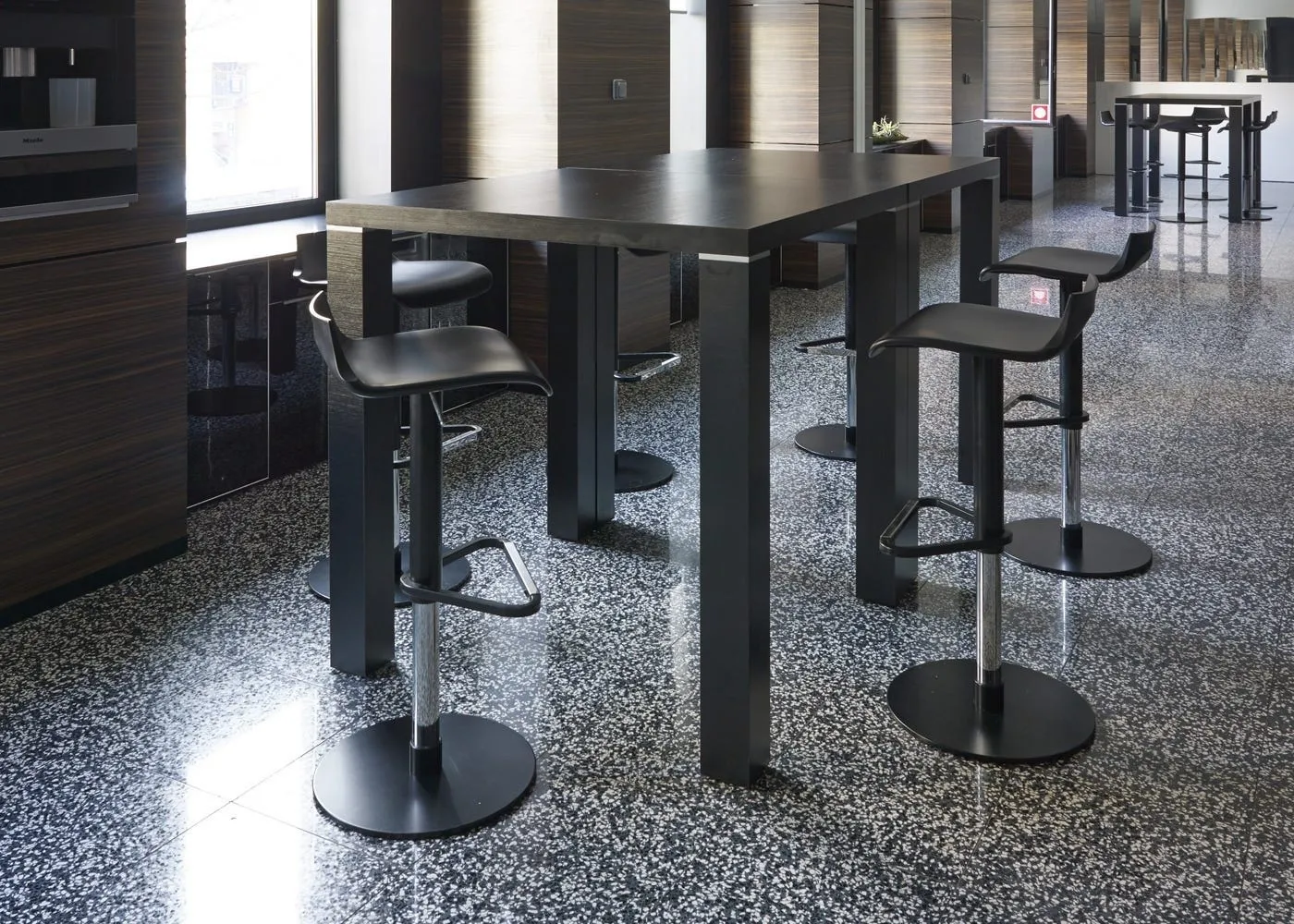 Ligne Roset Petros Barstool White 2