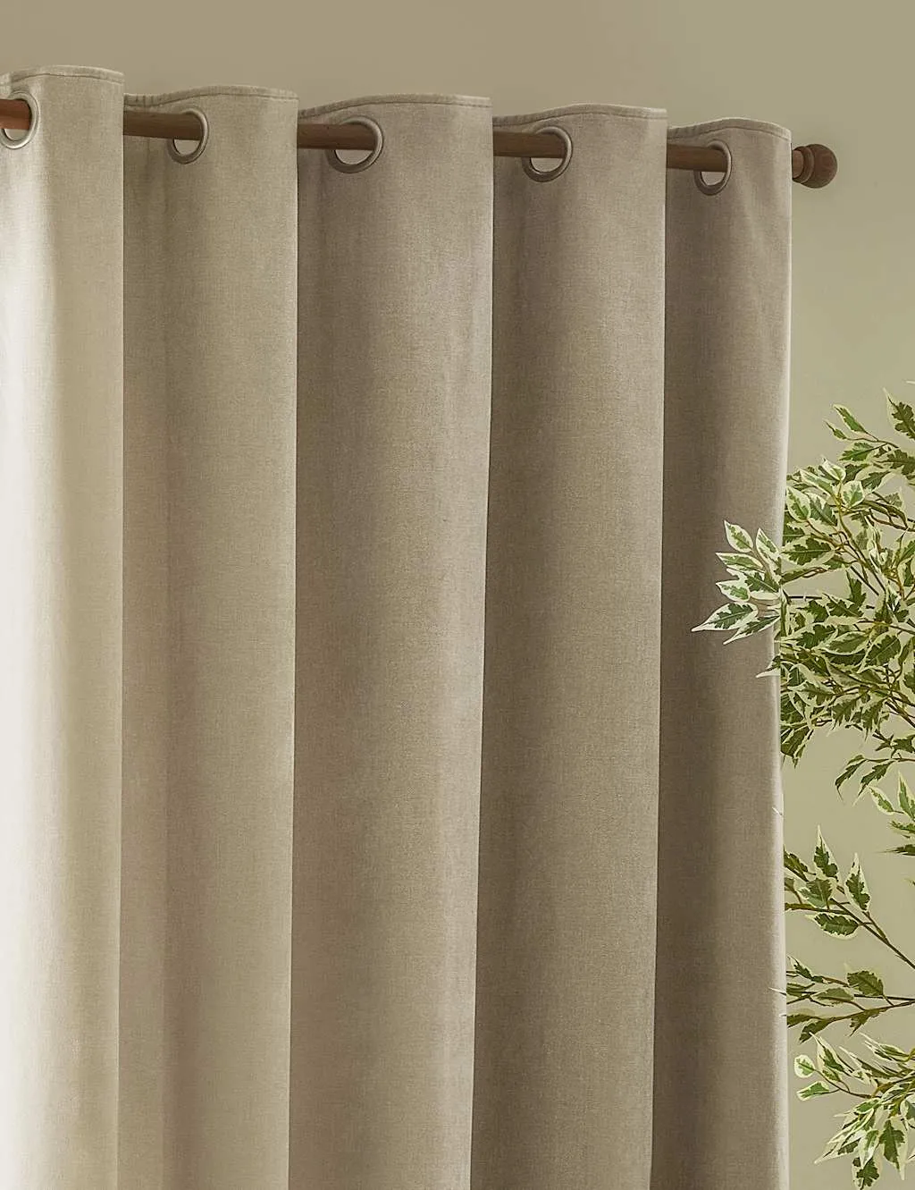 YARD Chenille Velvet Eyelet Curtains Nude