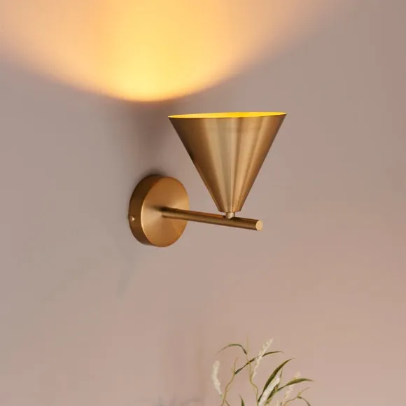 Vogue Catco Industrial Wall Light 3
