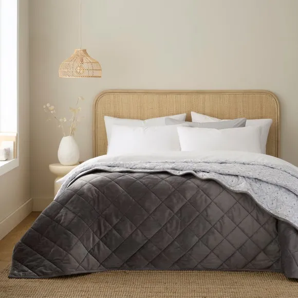Tangier Tile Bedspread 1