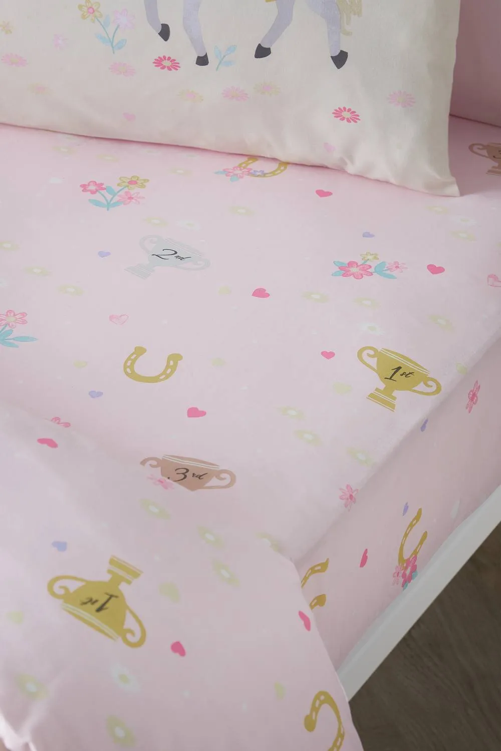 Catherine Lansfield 'Happy Horses' Fitted Sheet in Pink