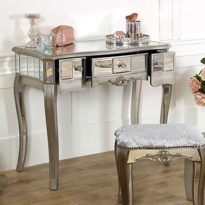 Melody Maison Mirrored Dressing Table - Tiffany Range in Silver 2