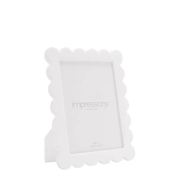 Impressions Flower Scalloped Edge Photo Frame 1