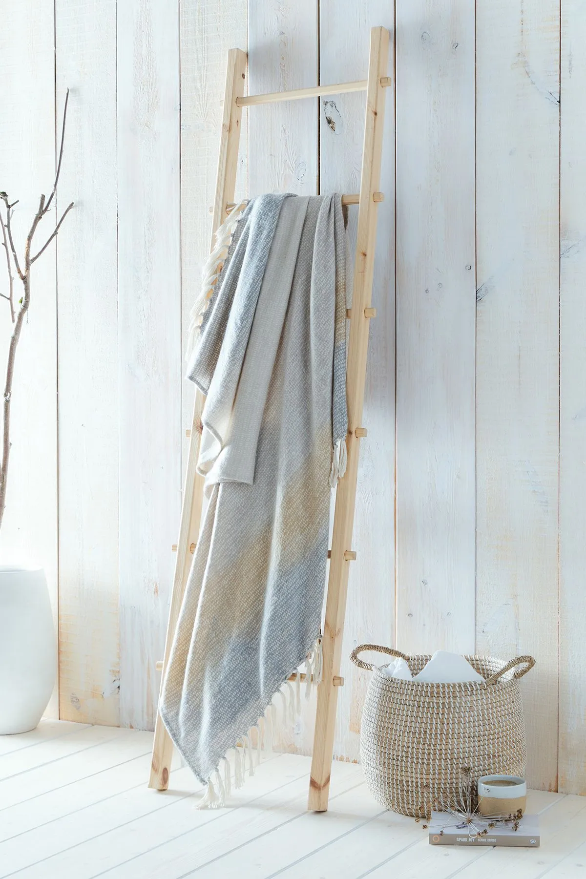 Drift Home 'Bretton' Tassled Woven Throw in Mustard