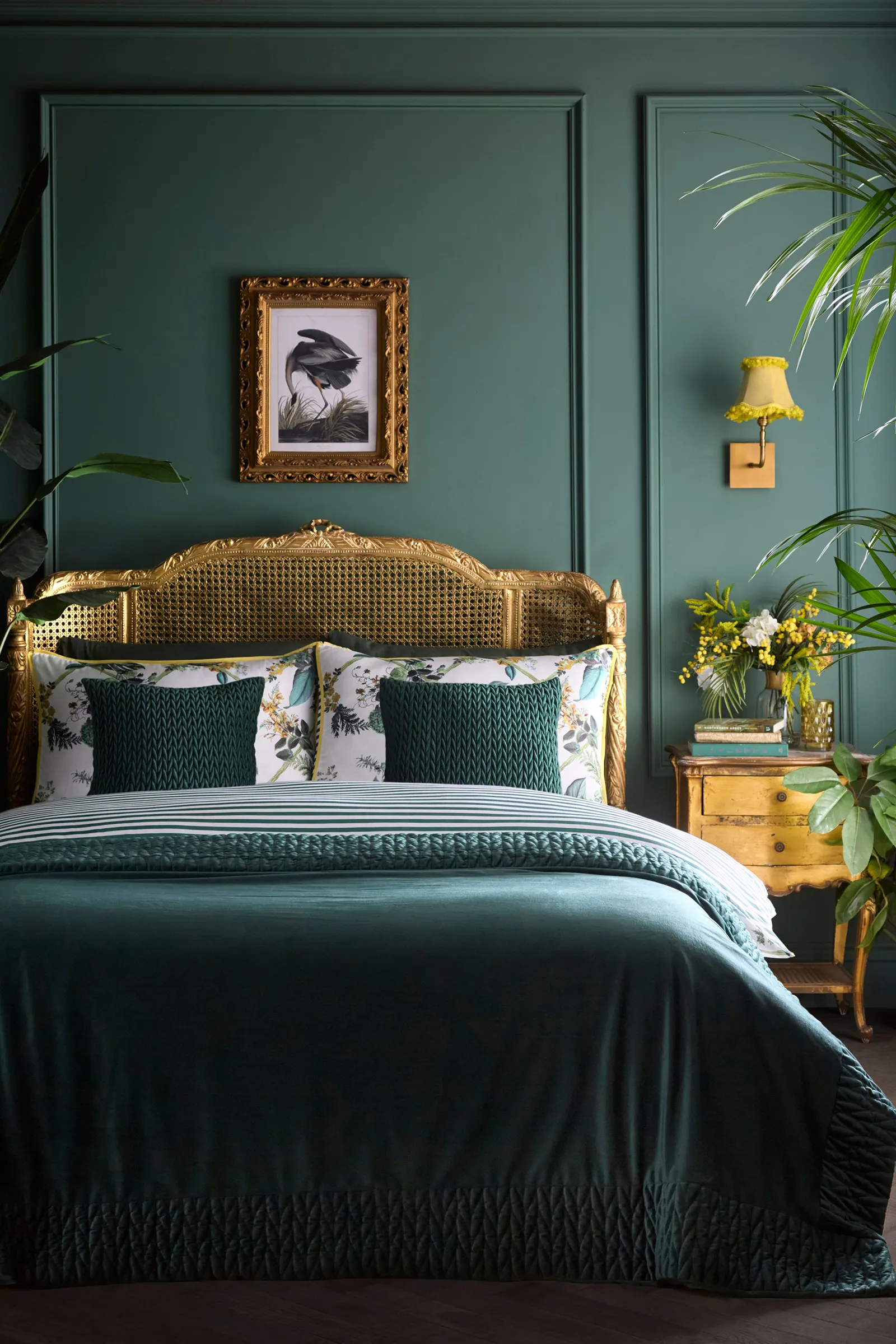 Laurence Llewelyn-Bowen 'Siena' Quilted Velvet Bedspread in Bottle Green 3