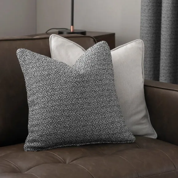 Ridley Cushion 3