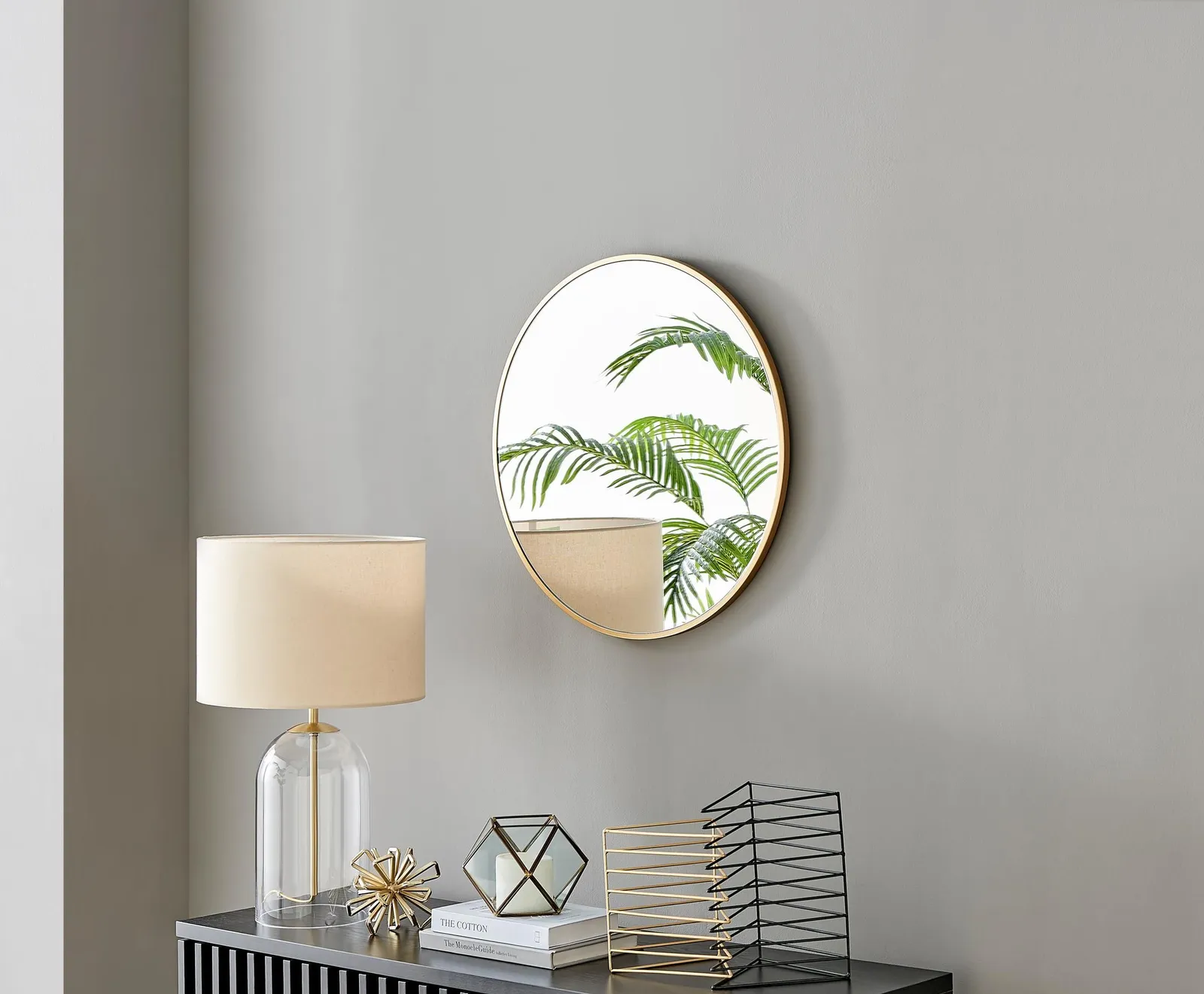 FurnitureboxUK Emma 60cm Small Art Deco Metal Frame Round Hallway Bedroom Dining & Living Room Wall Mirror in Gold 1