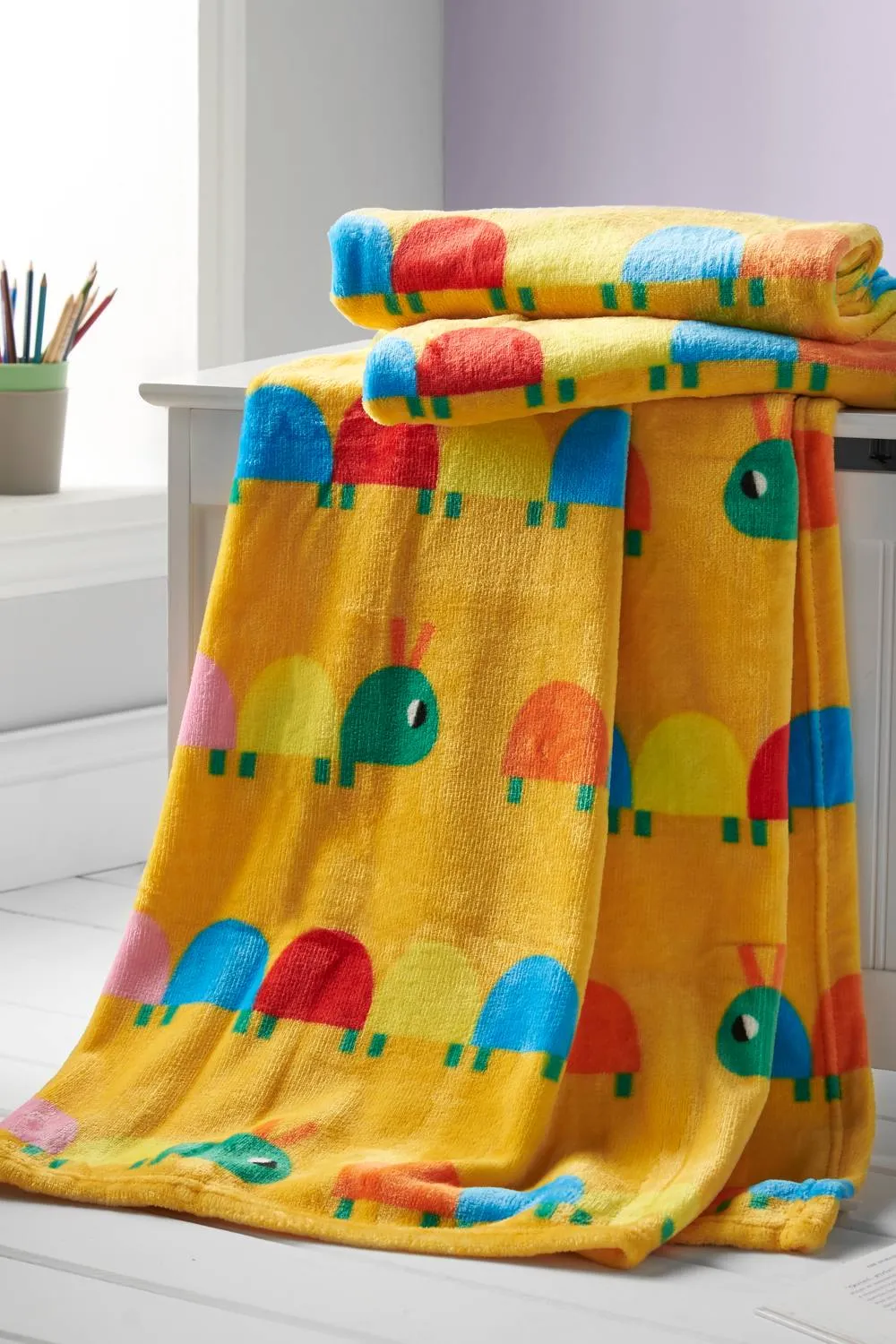 Catherine Lansfield 'Curious Caterpillar' Cosy Fleece Blanket Throw in Yellow