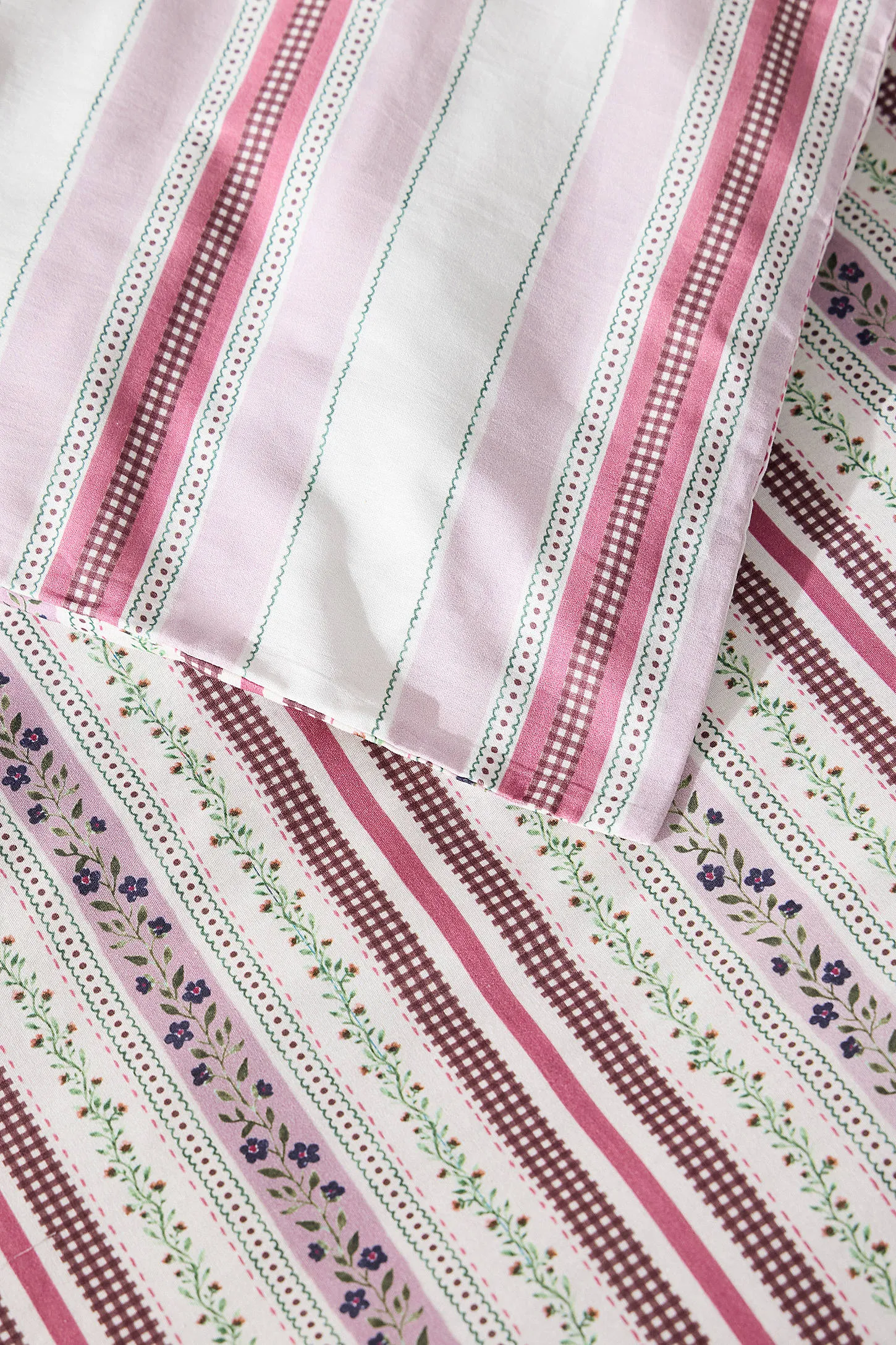 Darla Berry Multi Stripe Reversible Duvet Set - Red Berry 5