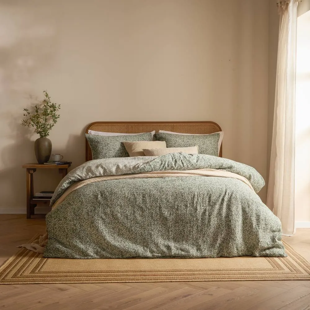 Yard Perrie Leaf Muslin 100% Cotton Duvet Cover Set in Green