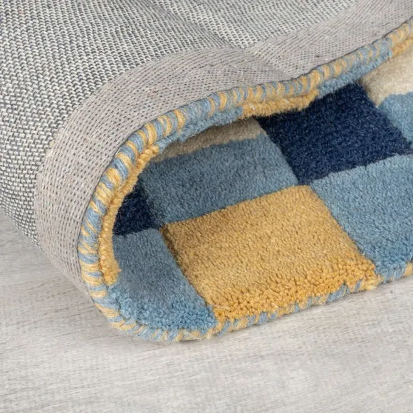 Kai Wool Border Rug 3