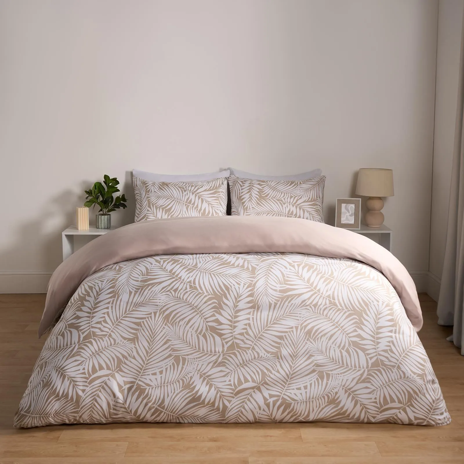 OHS Tropical Leaf Duvet Cover Reversible Bedding Set in Natural