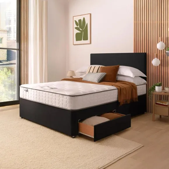 Silentnight Divan Bed With Fabric Paris Headboard and 800 Pocket Sprung Mattress 3