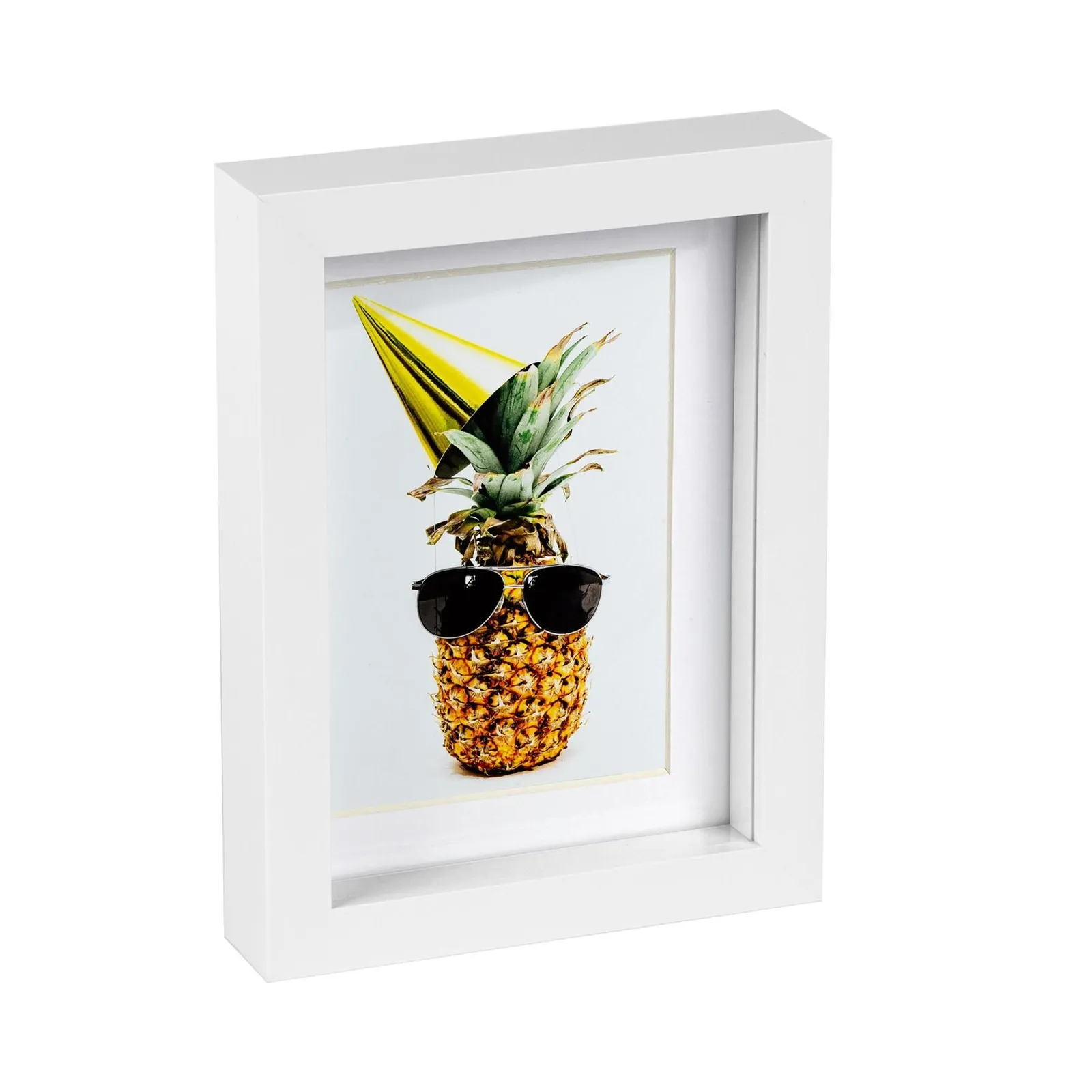 Nicola Spring 5" x 7" White 3D Box Photo Frame - 4" x 6" Mount 1