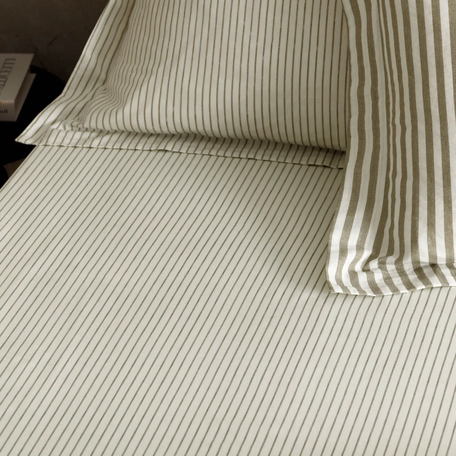 Yard Hebden Narrow Stripe 100% Cotton Fitted Sheet in Brown 2