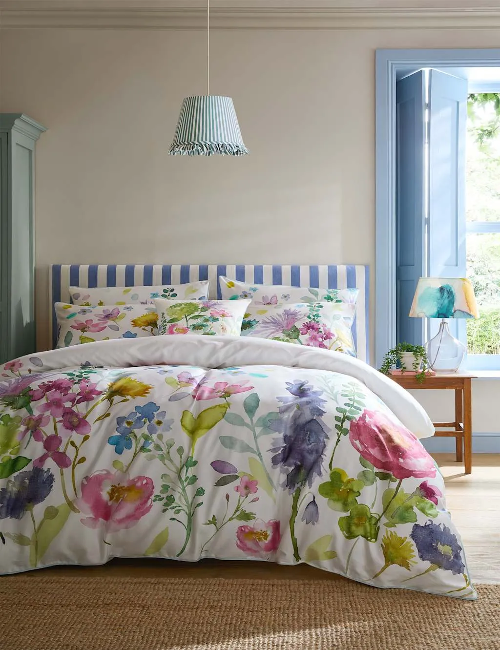 Bluebellgray Pure Cotton Sateen Tetbury Bedding Set White Mix