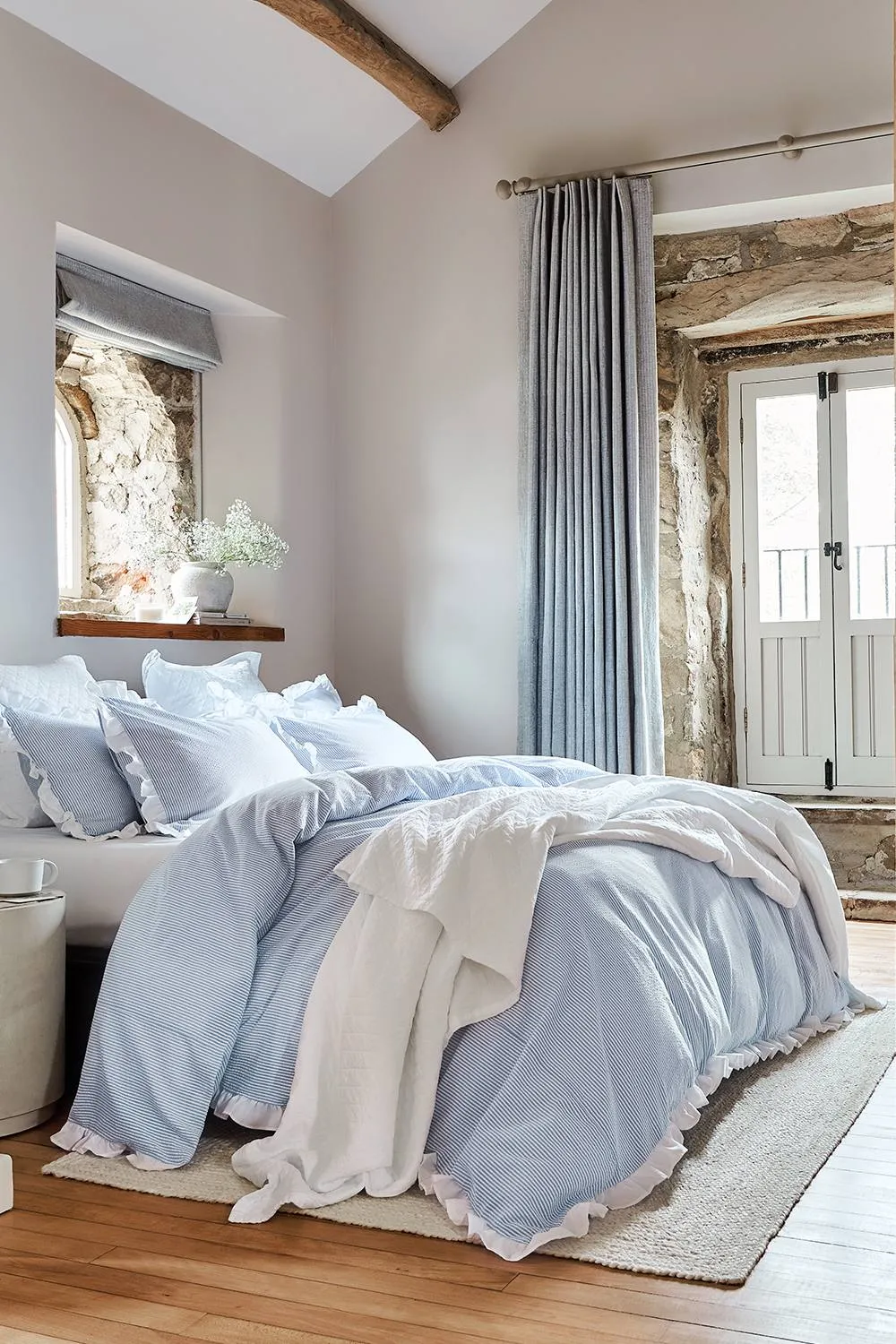 CHRISTY Seersucker Cotton Stripe Relaxed Duvet Cover Sets in Blue
