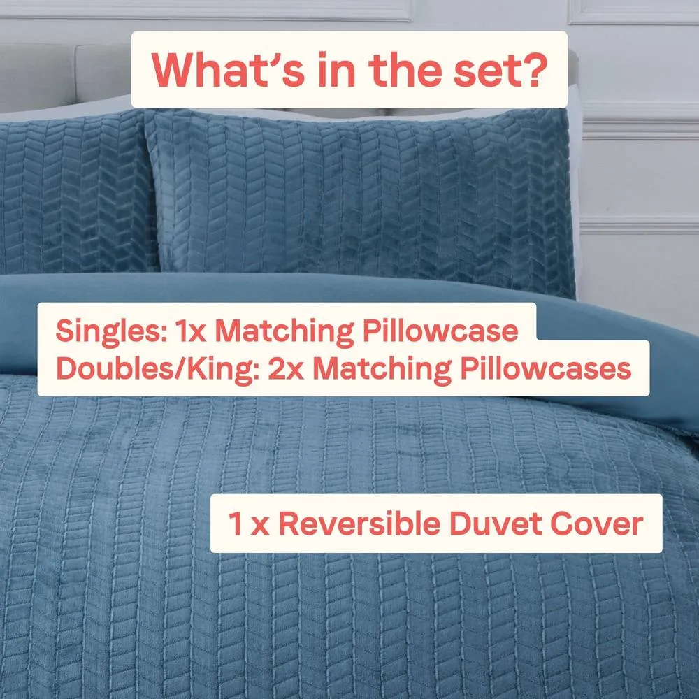 Rapport Home Chevron Faux Teddy Polyester Fleece Duvet Cover Set with Pillowcase in Blue 4