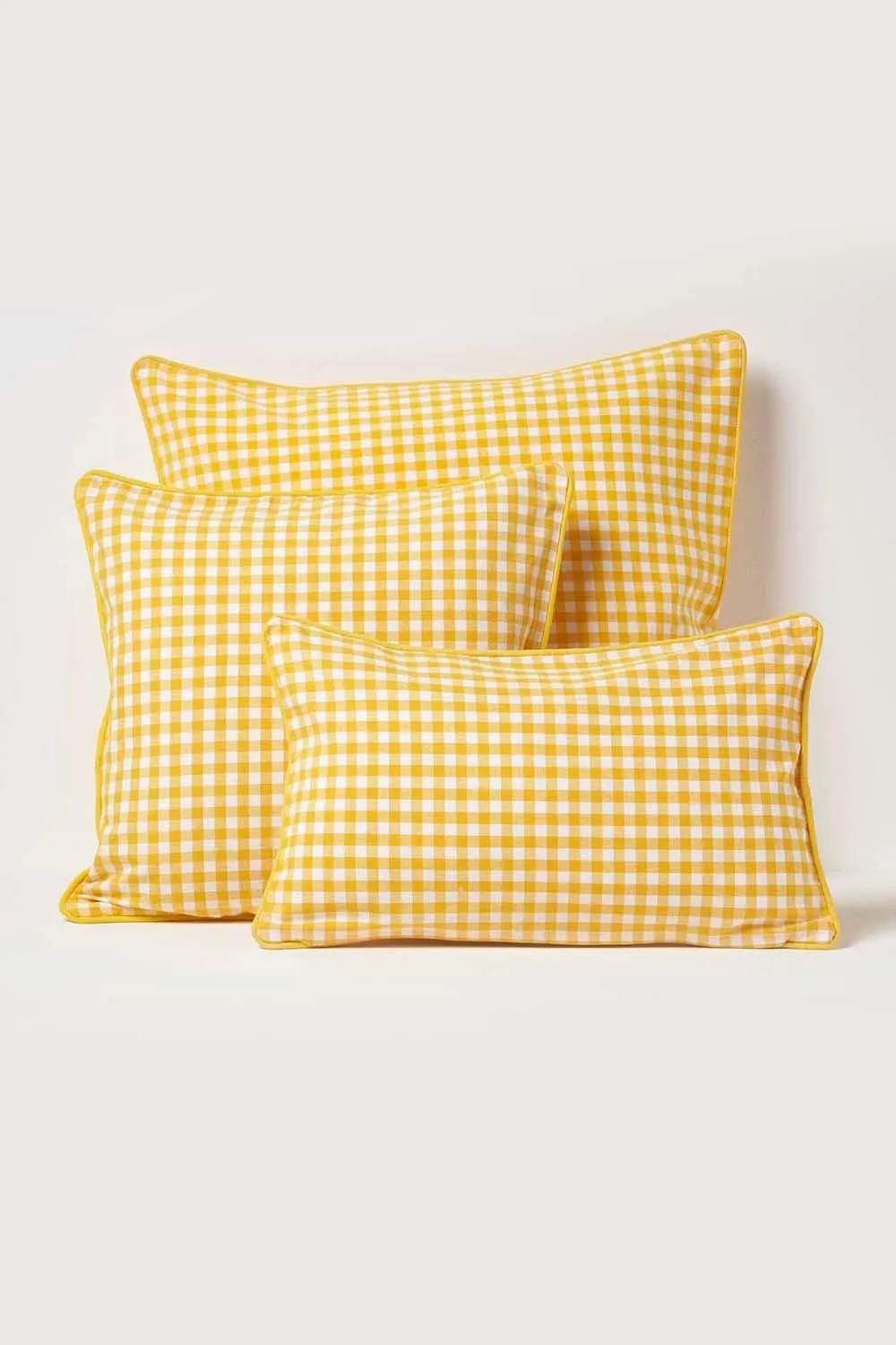Homescapes Cotton Gingham Check Cushion Cover in Yellow 5