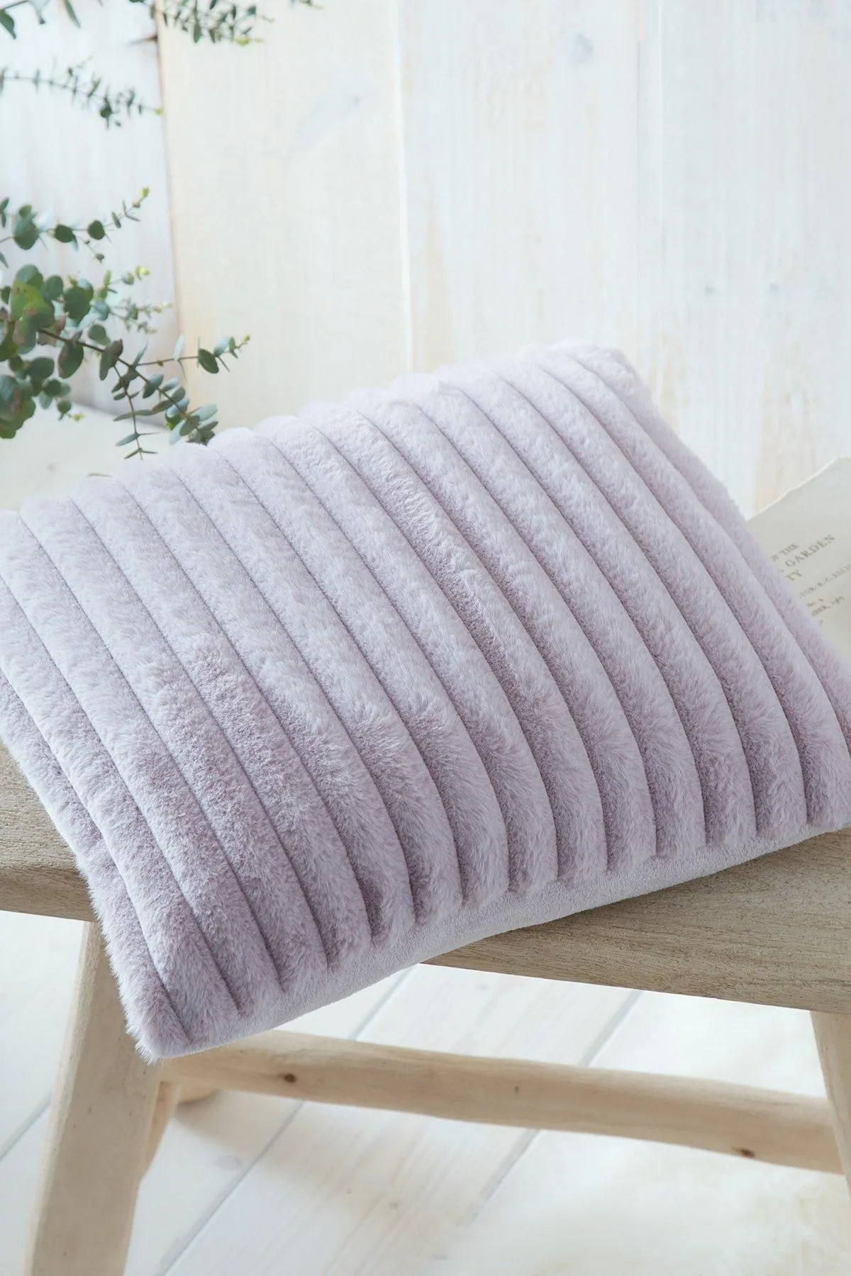 Appletree 'Morritz' Faux Fur Filled Cushion in Mauve 1