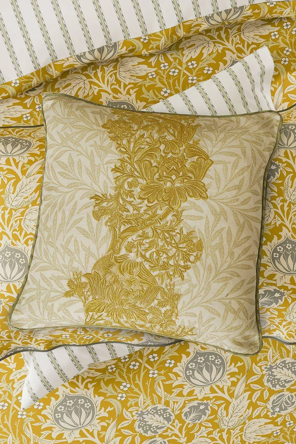 Morris & Co 'Elmcote' Cotton Duvet Cover Set in Yellow 5