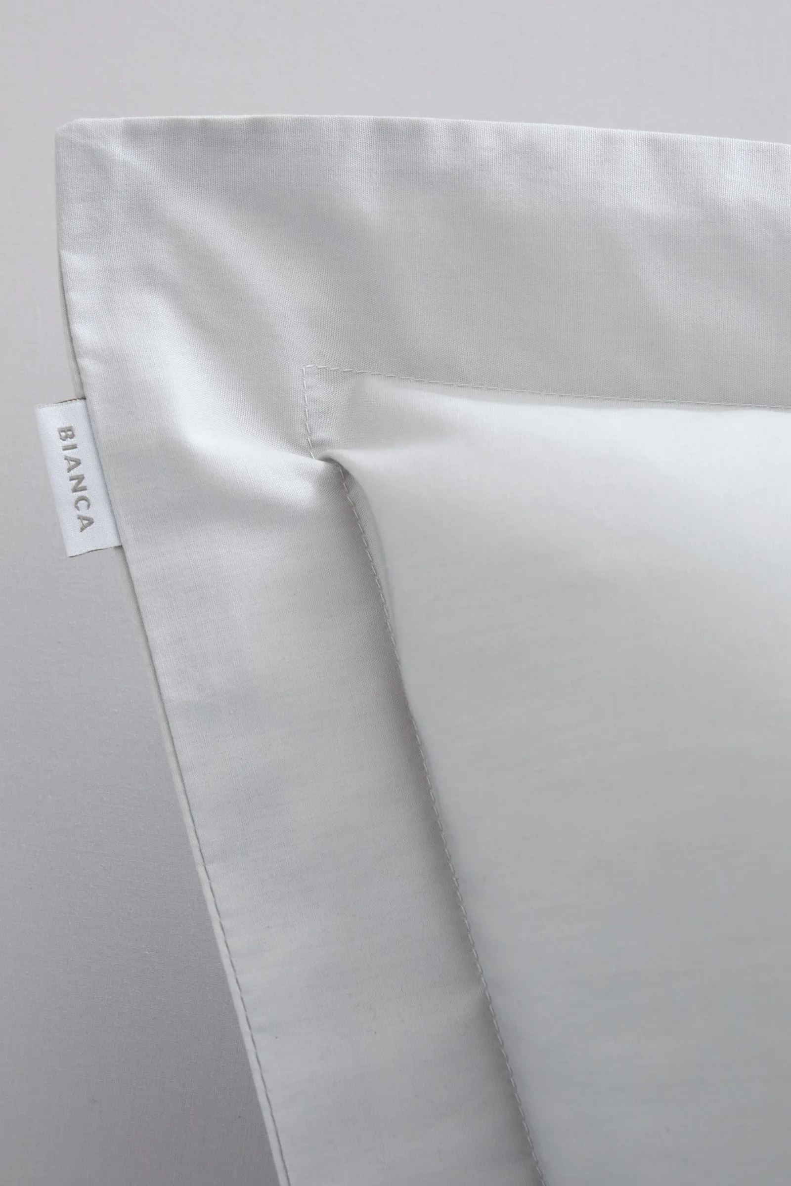 Bianca '200 Thread Count Cotton Percale' Oxford Pillowcases in Grey 3