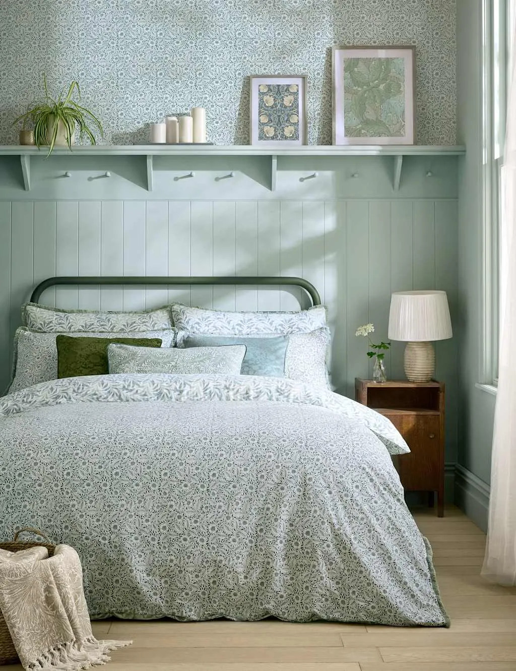 William Morris At Home Pure Cotton Willow Bough Bedding Set Green Mix