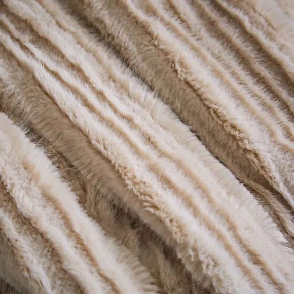 Ribbed Faux Fur Throw Blanket 130cm x 180cm 2