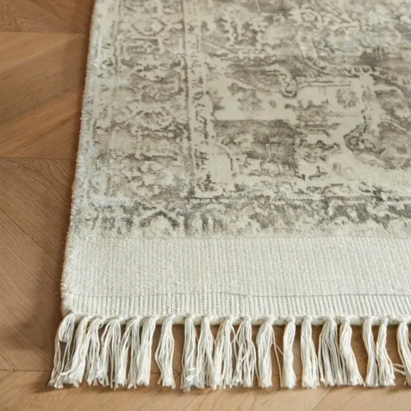 Vintage Fringe Rug 2