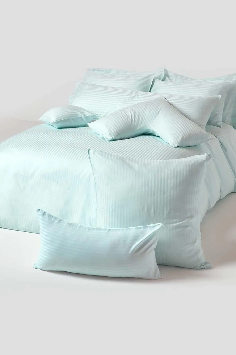 Homescapes Continental Pillowcase Egyptian Cotton 330 TC, 60 x 60 cm in Blue 4