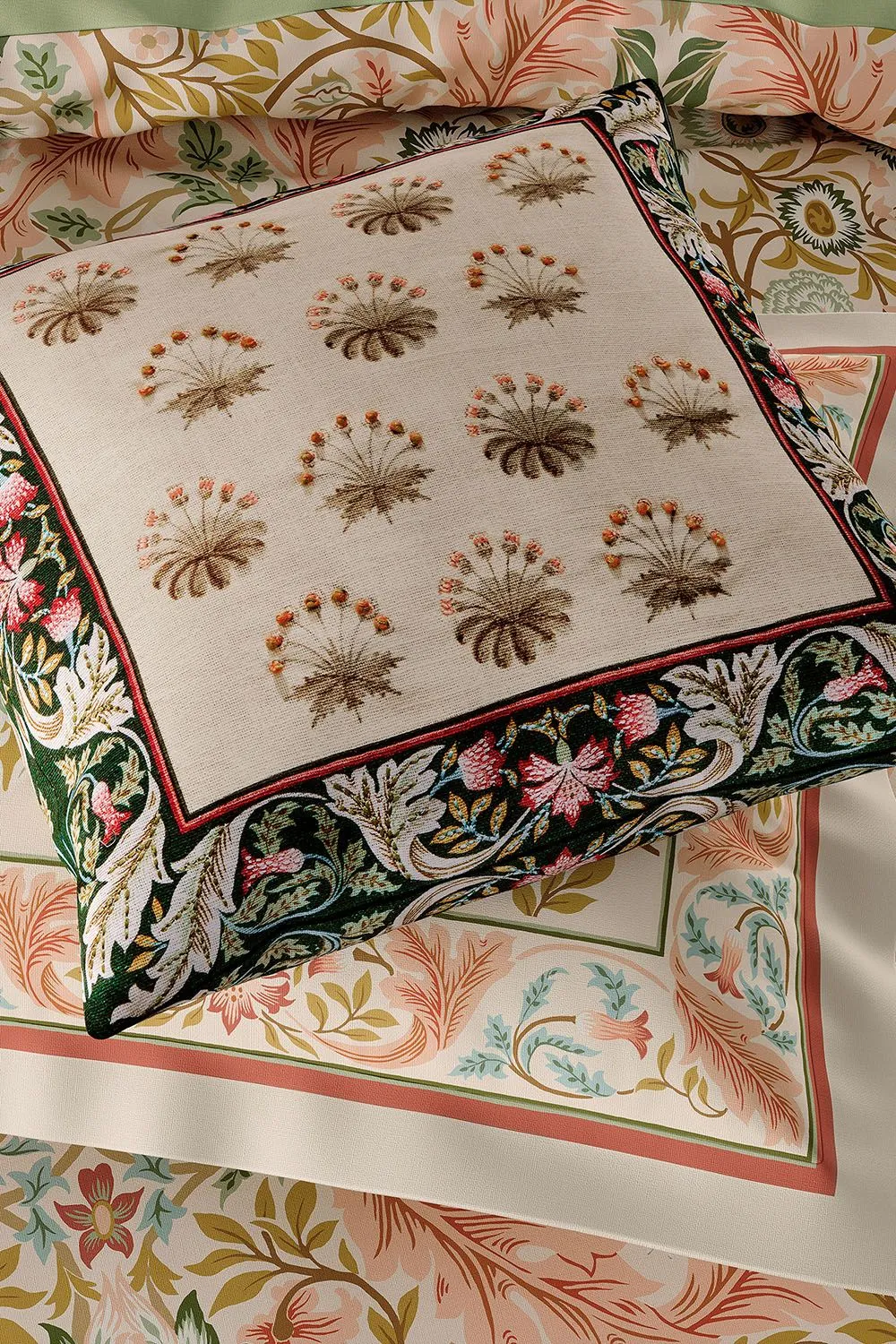 Morris & Co 'Earthly Paradise' Cotton Duvet Cover Set 5