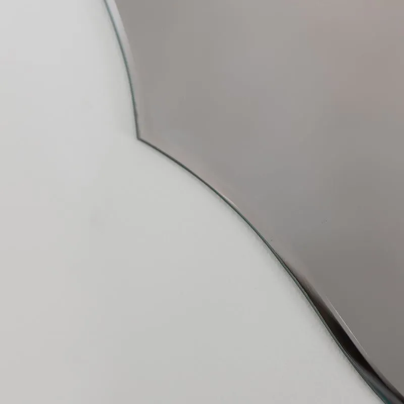 Melody Maison Vintage Frameless Bevelled Wall Mirror 38cm X 50cm in Clear 2