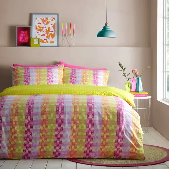 Furn. Neola Duvet Cover & Pillowcase Set 1