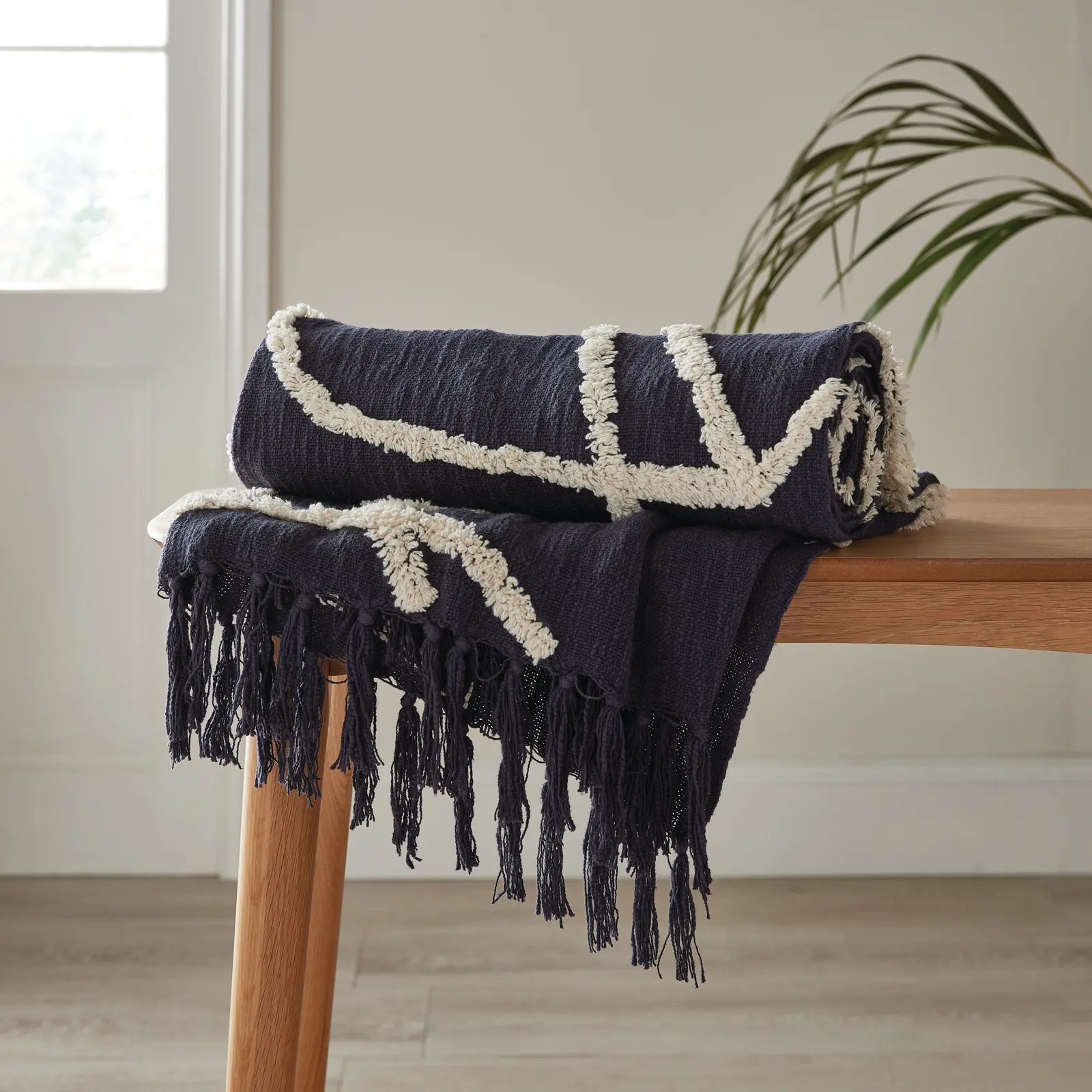 Elements Paco Tufted 130cm x 180cm Throw Navy Blue/White