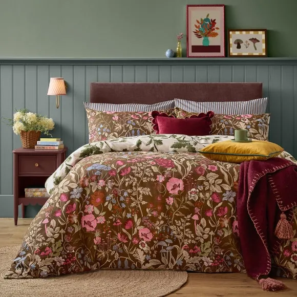Furn. Forest Bloom Polycotton Duvet Cover & Pillowcase Set 1