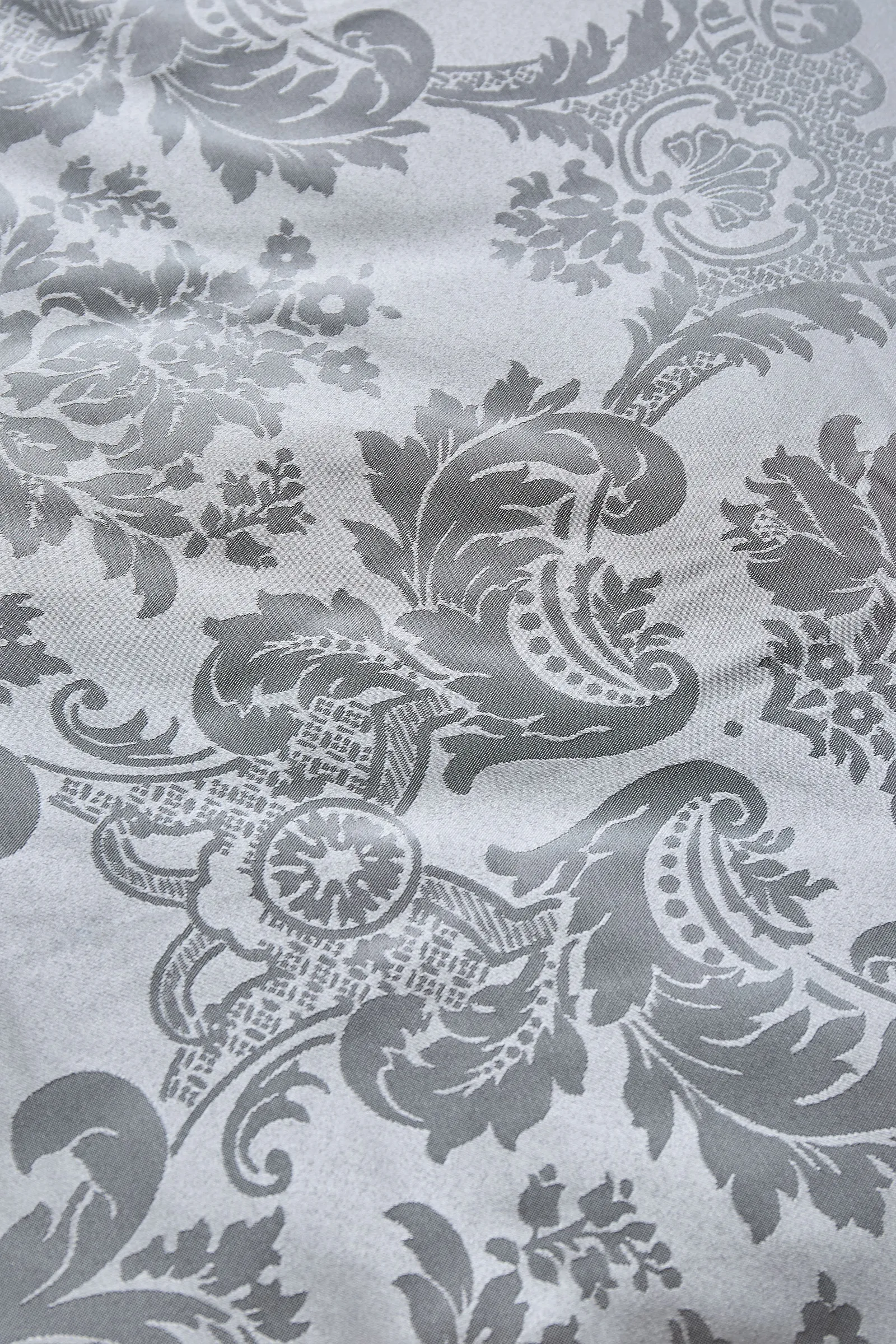 Catherine Lansfield Damask Jacquard Duvet Set in Silver 4