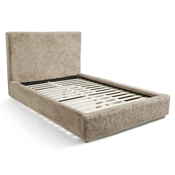 Elysia Bed, Faux Fur 6